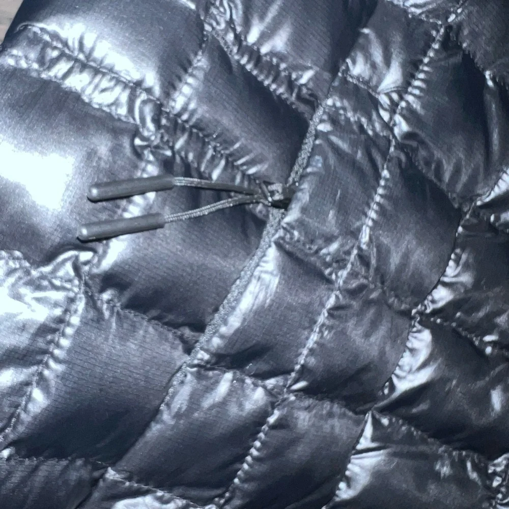 The North Face Black Puffer Jacket - Picture 4 of 14